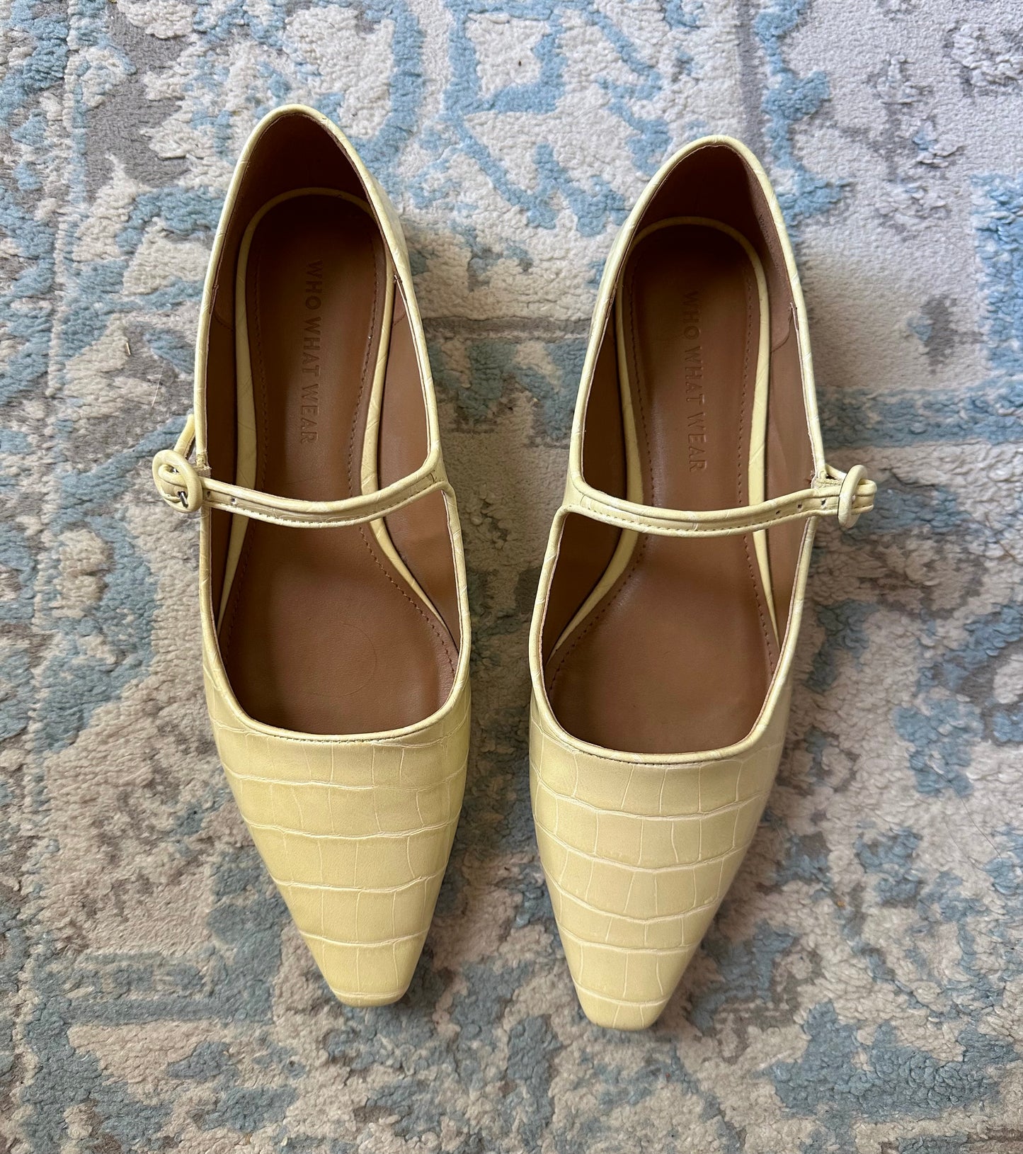 Pastel Yellow Flats