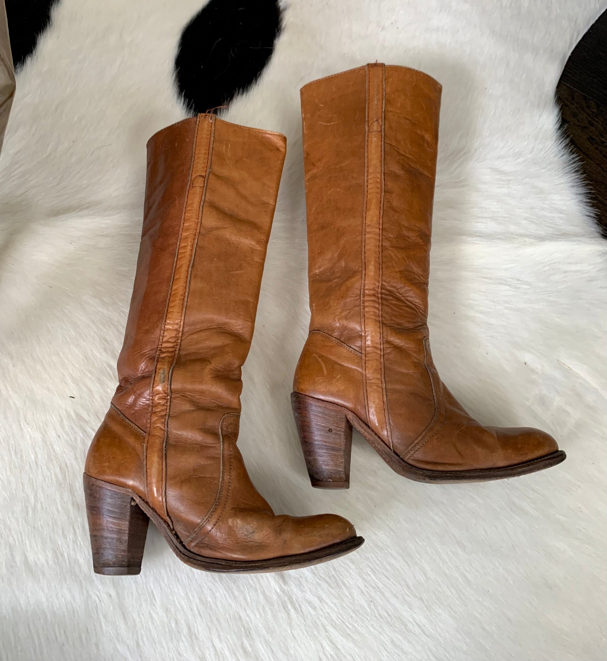 Old hot sale frye boots